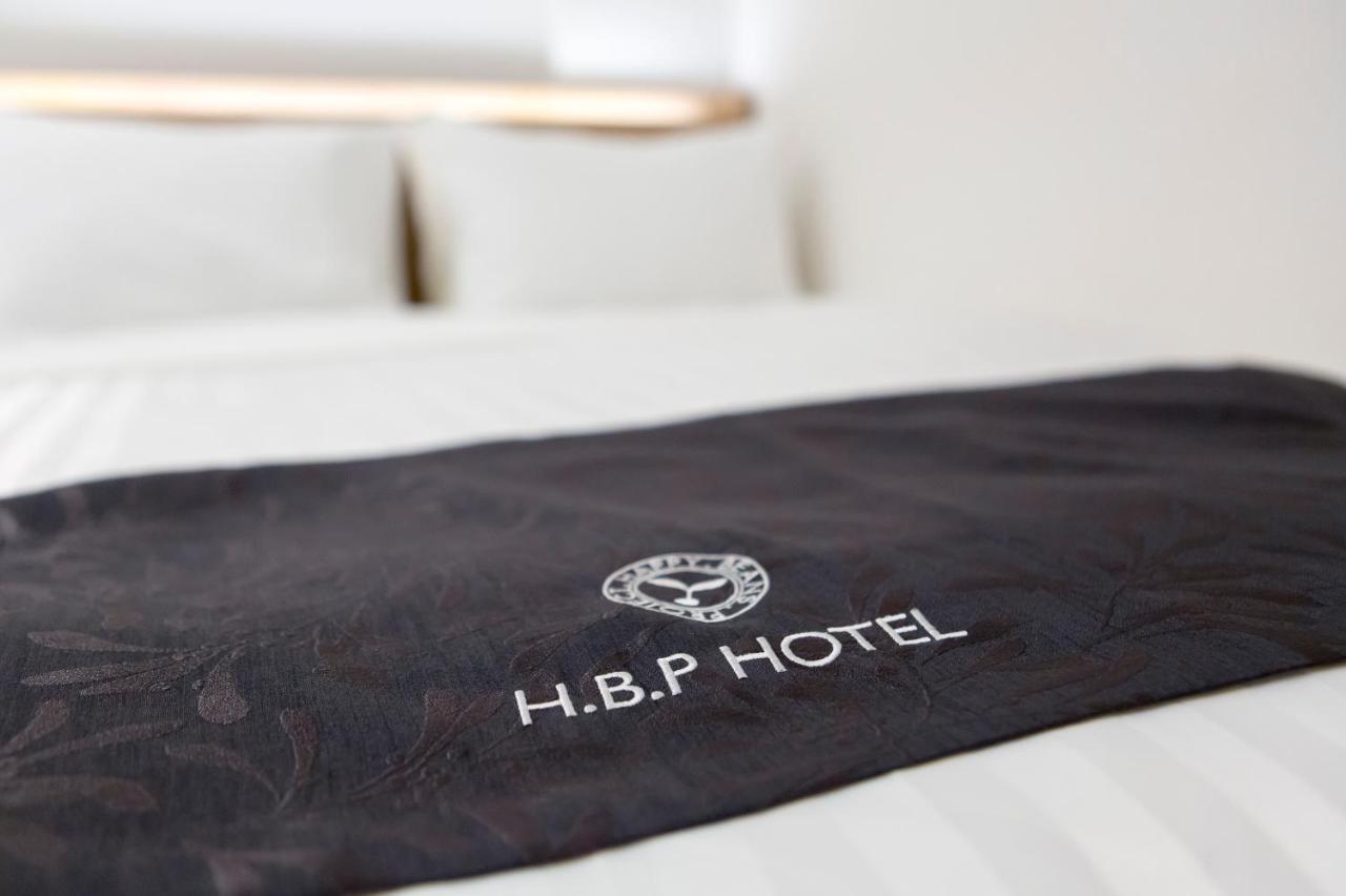 H.B.P Hotel Osaka Bagian luar foto